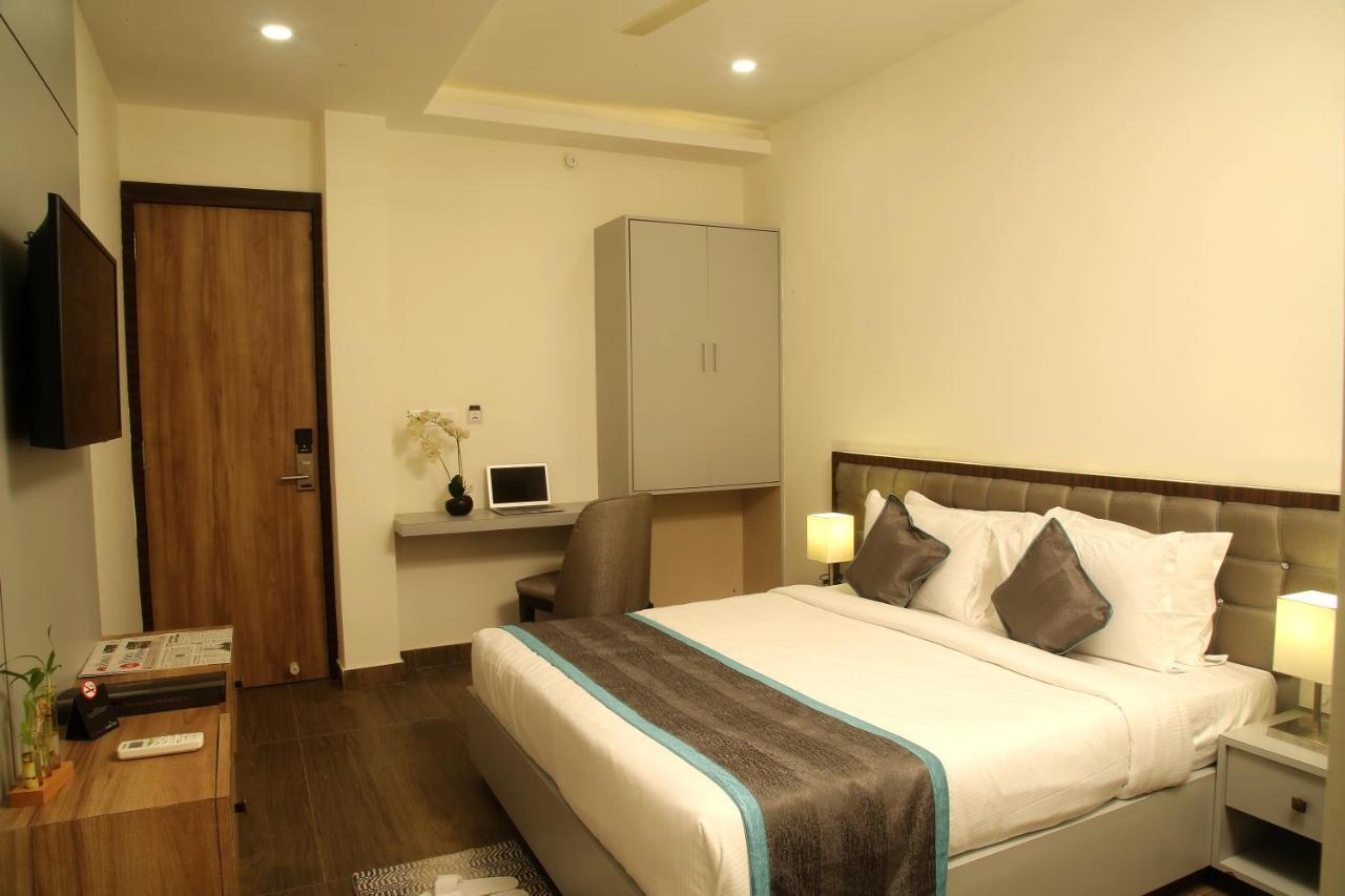 Park Iris Hotels, Mg Road Vijayawada Exterior photo